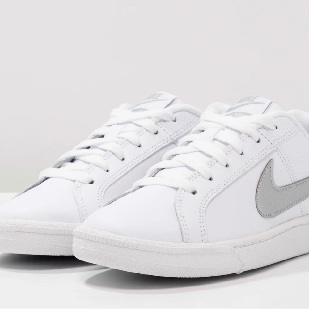 Nike women’s Court Royale white/metallic silver 11.5